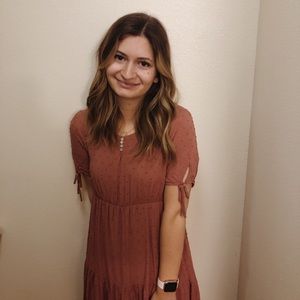 MEET YOUR POSHER ✨